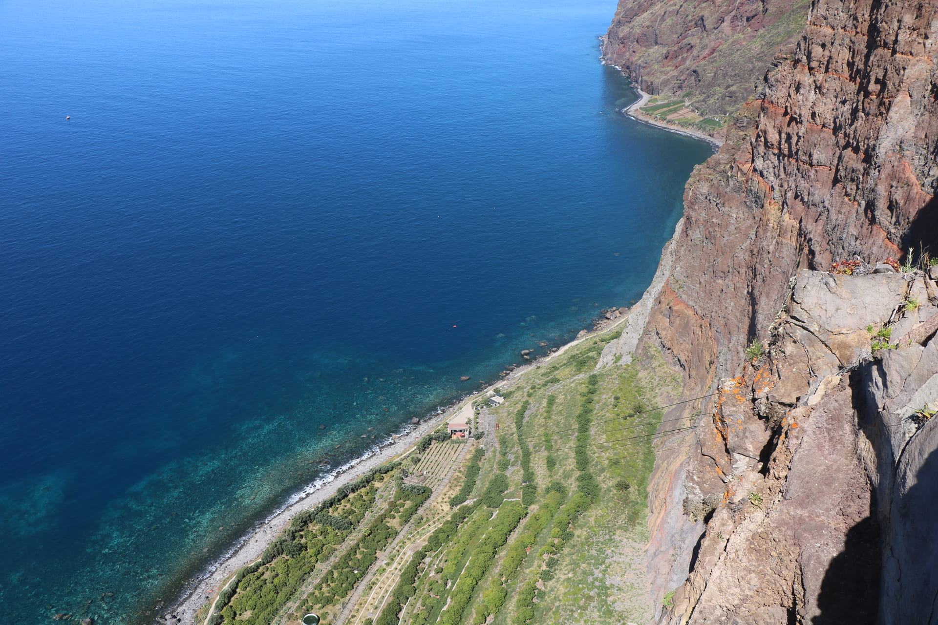 Vista-Teleferico-do-Rancho-Câmara-de-Lobos | Madeira